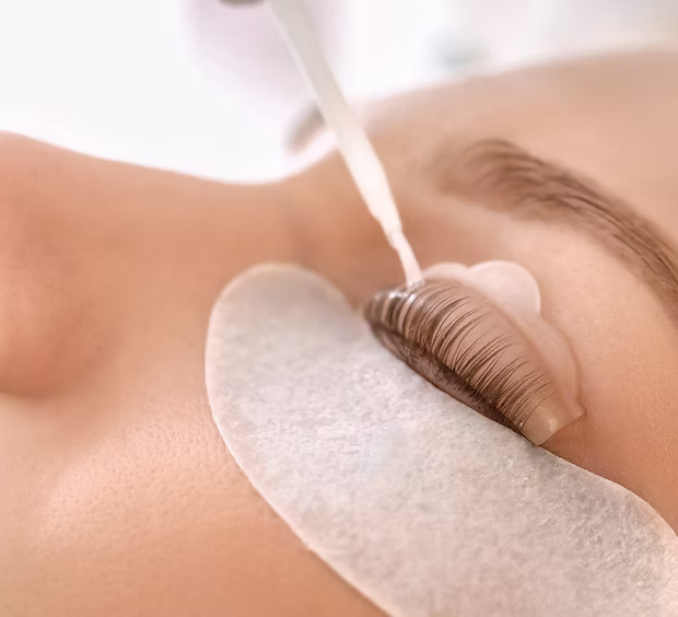 Rehaussement & teinture de cils